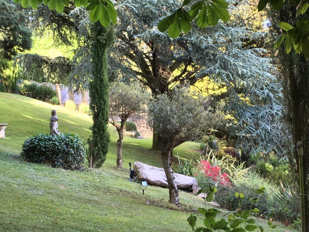 Maison D'Hotes Et Gites La Chouannerie A Cote Du Parc Du Puy Dufou Pouzauges Eksteriør bilde